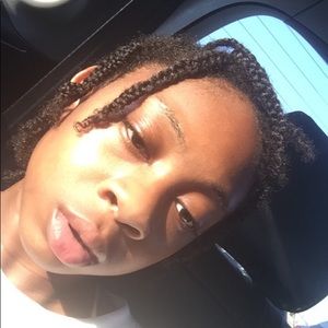 Meet your Posher, Caron